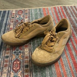 Brown A.V.E Vans 
M6.5/W8